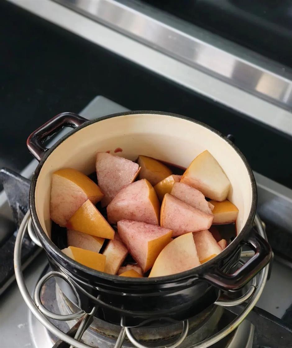 Cozy Up with These Delicious Winter Warmers – Save This!