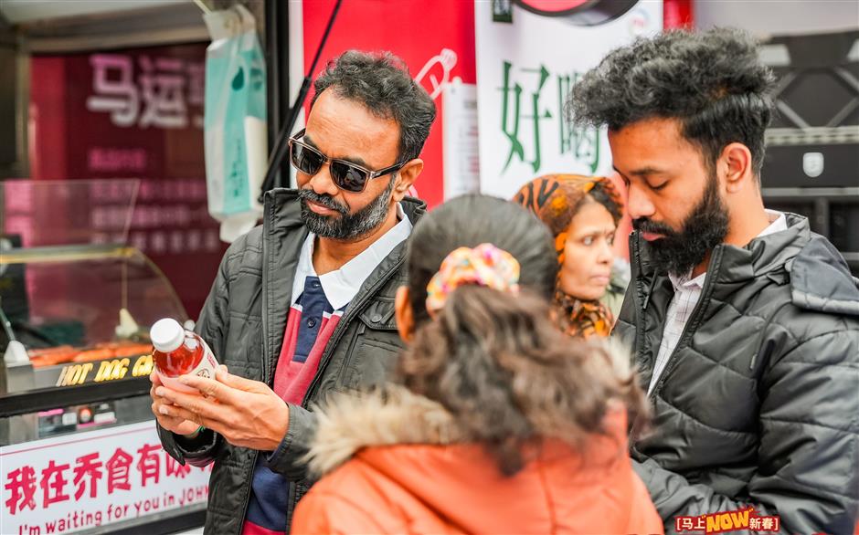 Nanjing Road Spring Festival Market Opens at Century Square