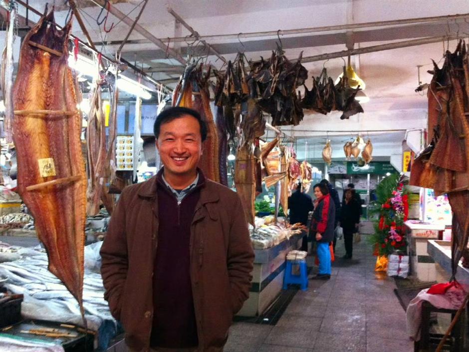 Flowers of Shanghai, Bliss on the Table – a Taipei Man's New Year in the City by the Sea