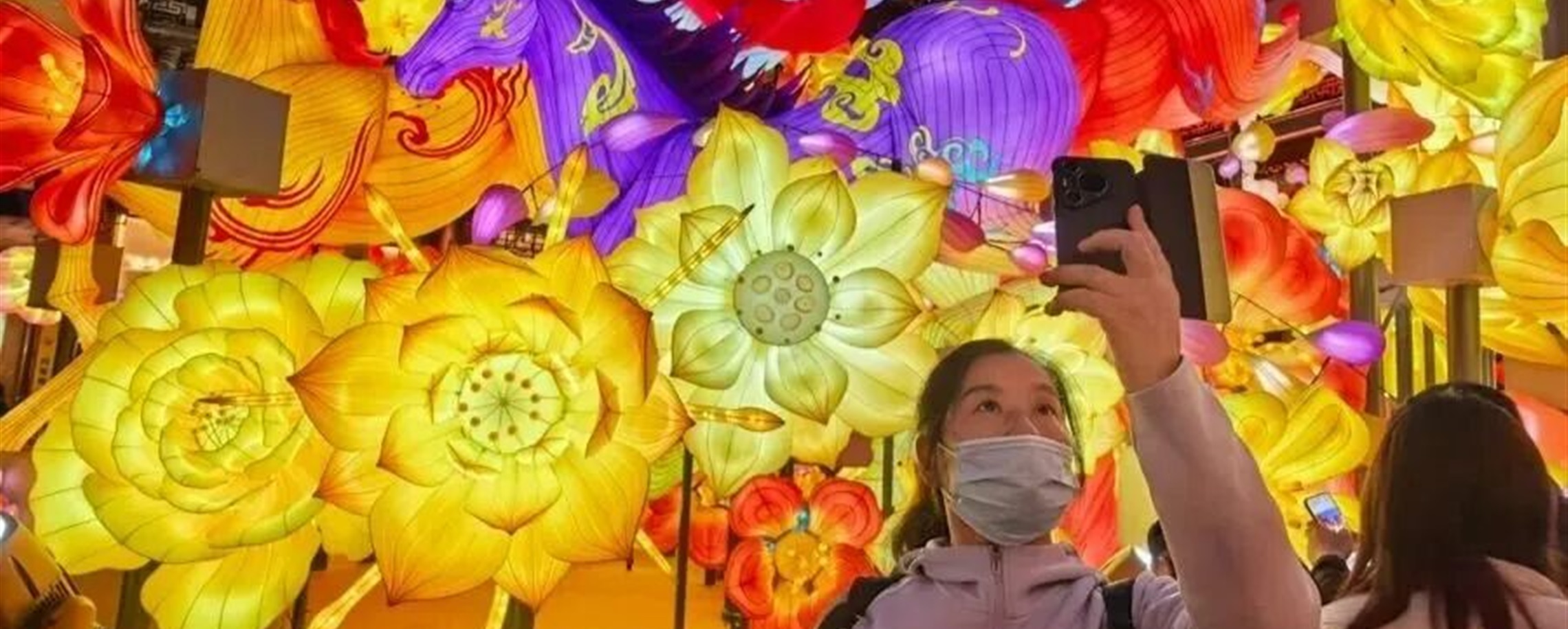 Parents Flock to Shanghai for 'Reverse' Chinese New Year