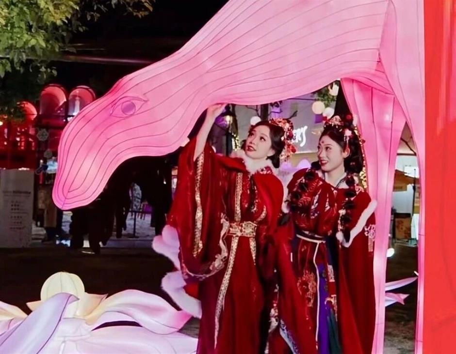 爆火預警!上海5大年味街區,馬年打卡封神!