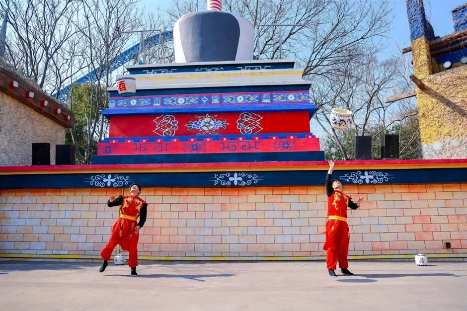 划重点!上海欢乐谷春节限定演艺观赏攻略→