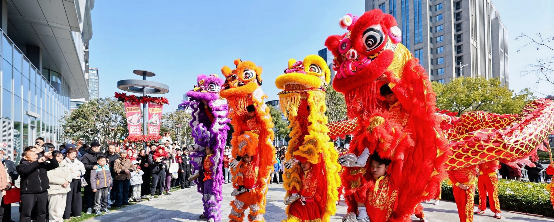 Tourist Numbers, Spending Surge as Shanghai Reaps Spring Festival Windfall