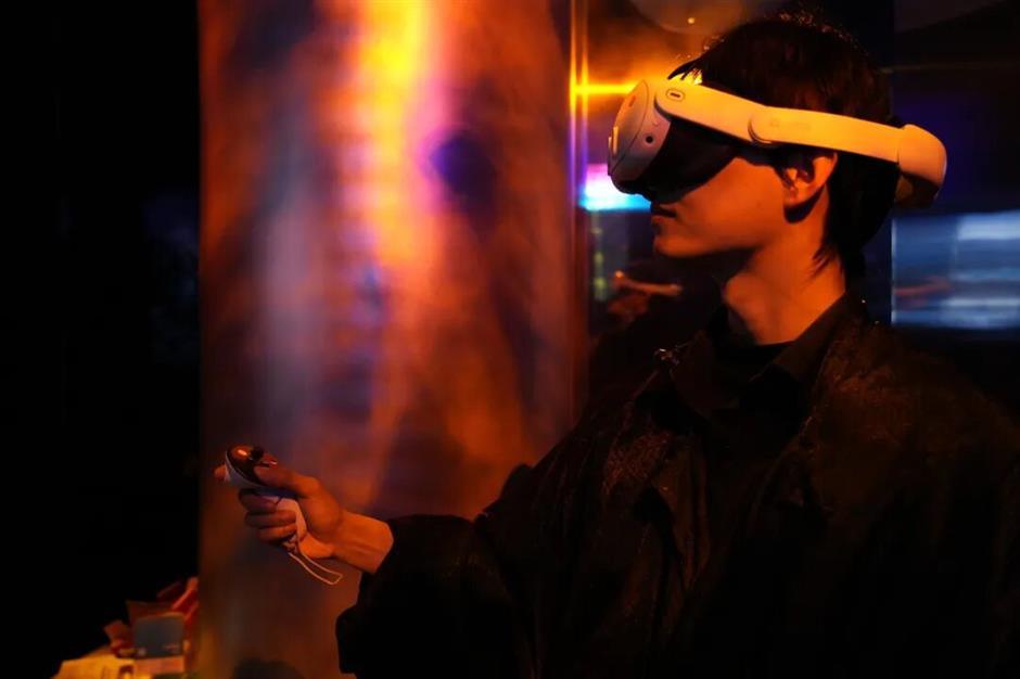 假期还没尽兴?来黄浦赛博龙门解锁新体验