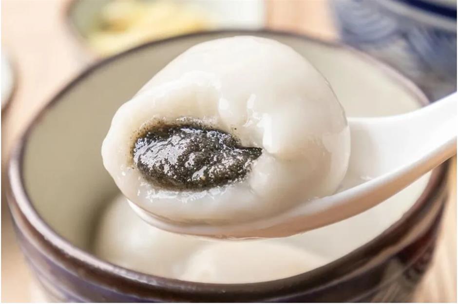 甜咸都有!这份汤团品鉴攻略,带你吃遍老字号!