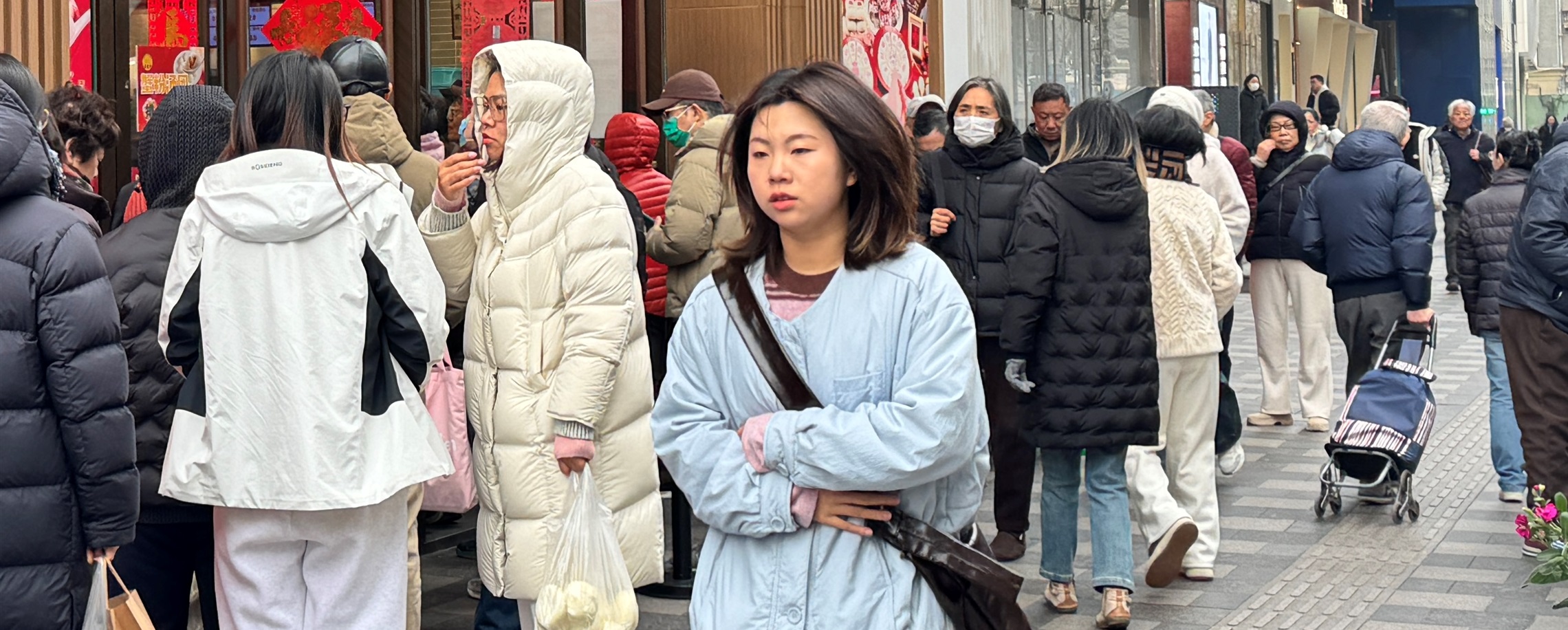 Shanghai set to soak up 15C sunshine but keep the umbrellas close