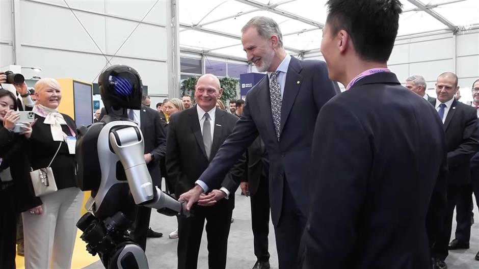 AI and Humanoid Expand Frontiers: China's Tech Titans Dominate MWC 2026