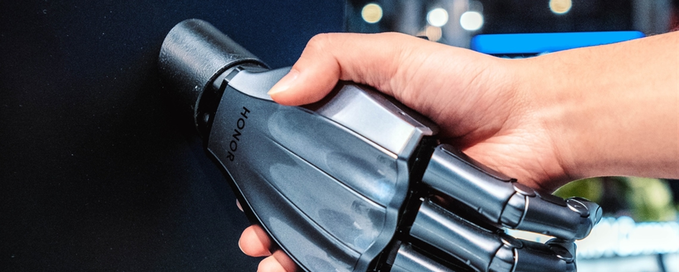 AI and Humanoid Expand Frontiers: China's Tech Titans Dominate MWC 2026