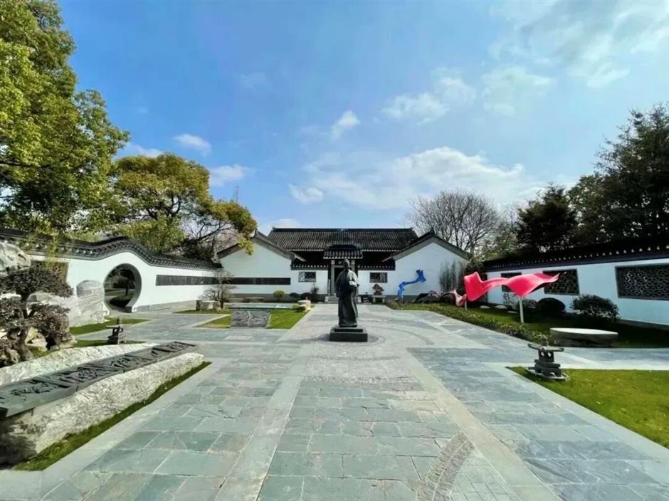 在上海第1000座公园,听戏喝茶!