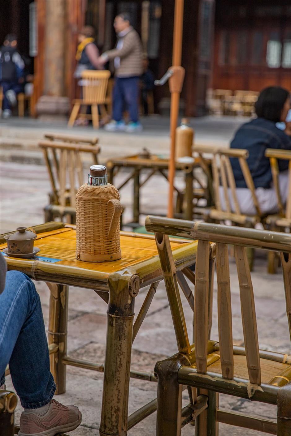 在上海第1000座公园,听戏喝茶!