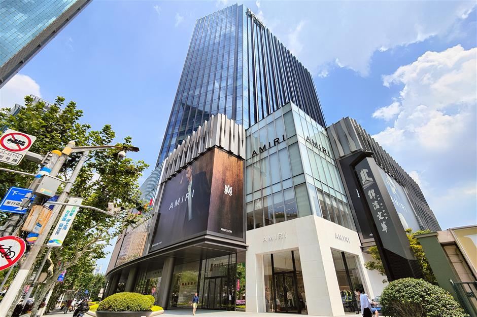 [Hai Streets] A Walk Through Shanghai's Most Glamorous Fashion Avenue