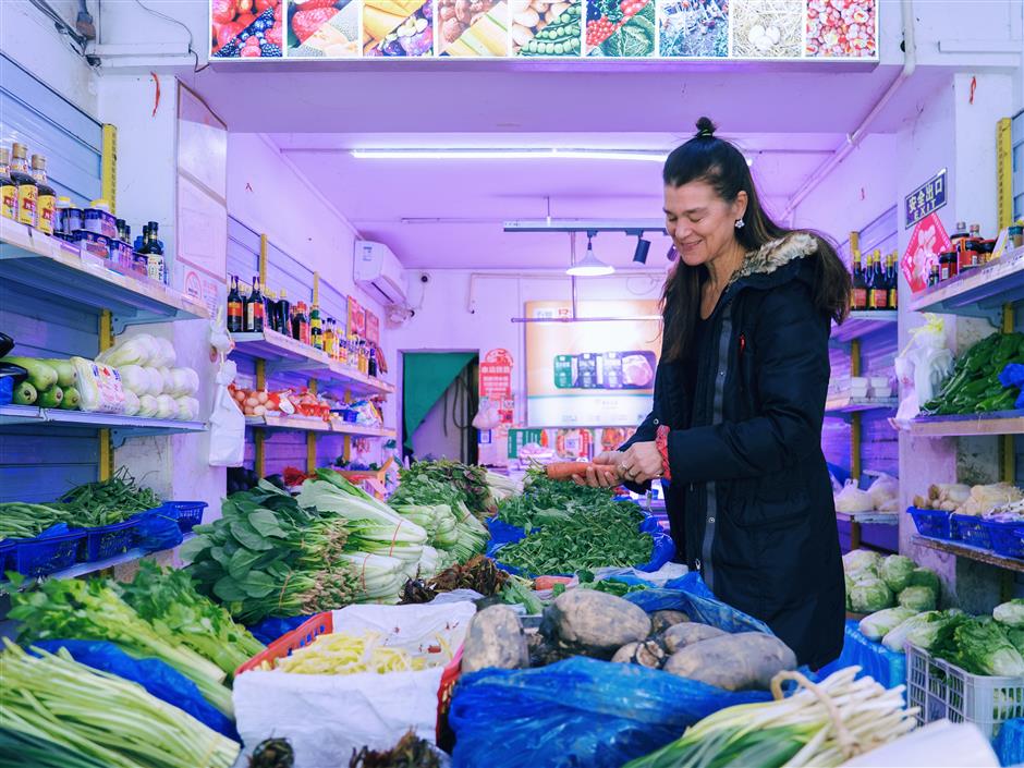 완벽한 균형을 이루며 살기: 창닝의 가족 생활과 도시 에너지
