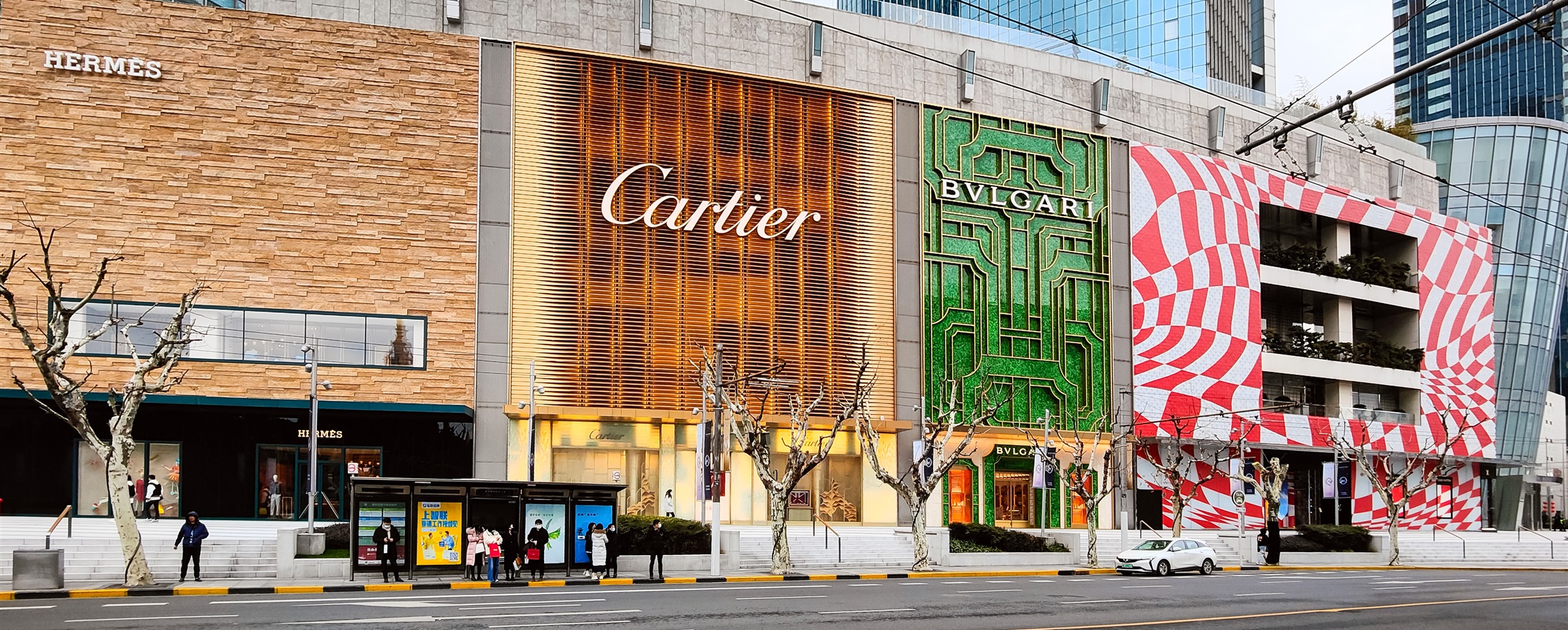 [Hai Streets] A Walk Through Shanghai's Most Glamorous Fashion Avenue