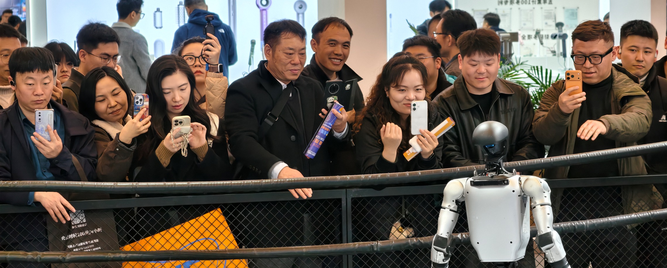 A-Share's First Humanoid Robot Stock! Unitree Robotics Files for 4.2-Billion-Yuan IPO