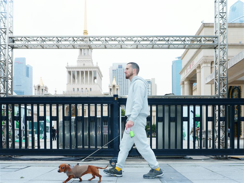 Life at the Crossroads of Movement and Calm