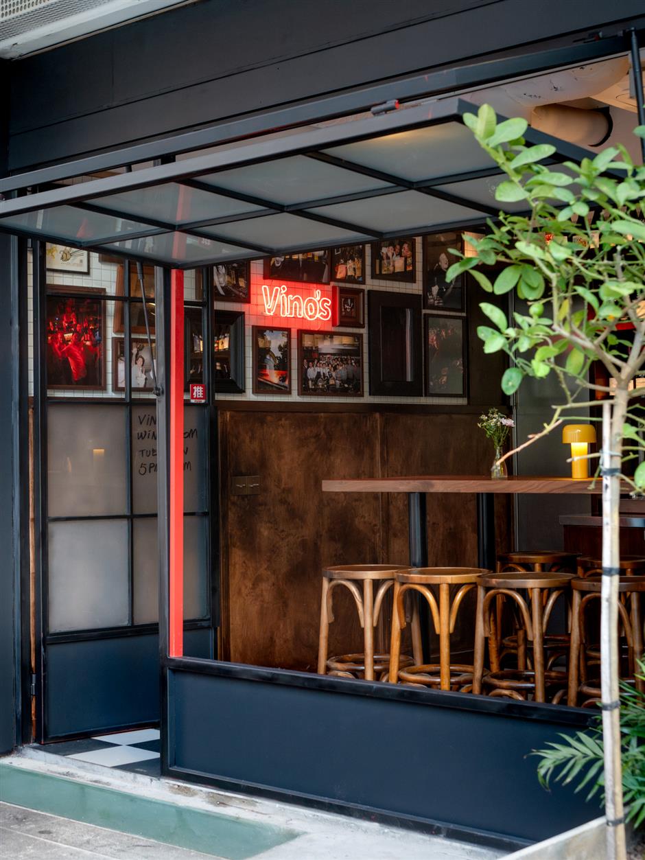 Life at the Crossroads of Movement and Calm