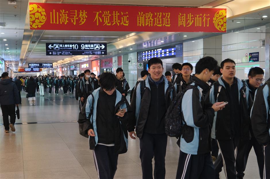 Shanghai Expects 13 Million Rail Passengers in Spring Travel Surge