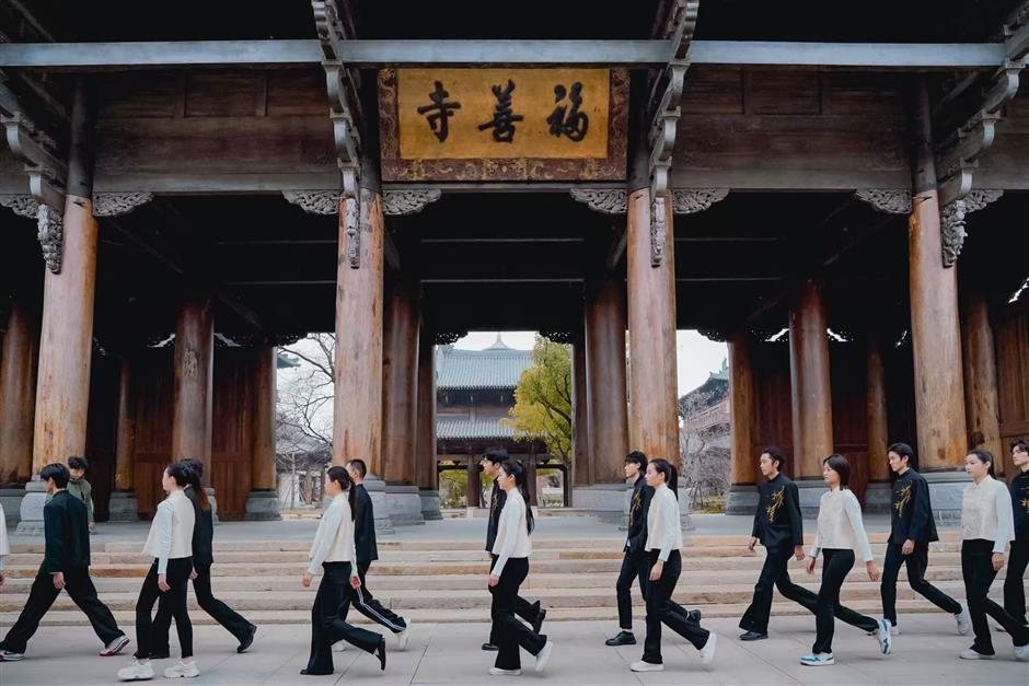 Runways in China's Knitwear Capital Signal a Stylish Economic Shift