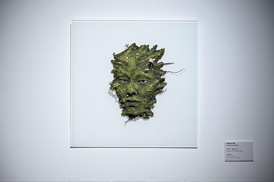 Interpreting 'Parrotgration,' a Parisian urban legend