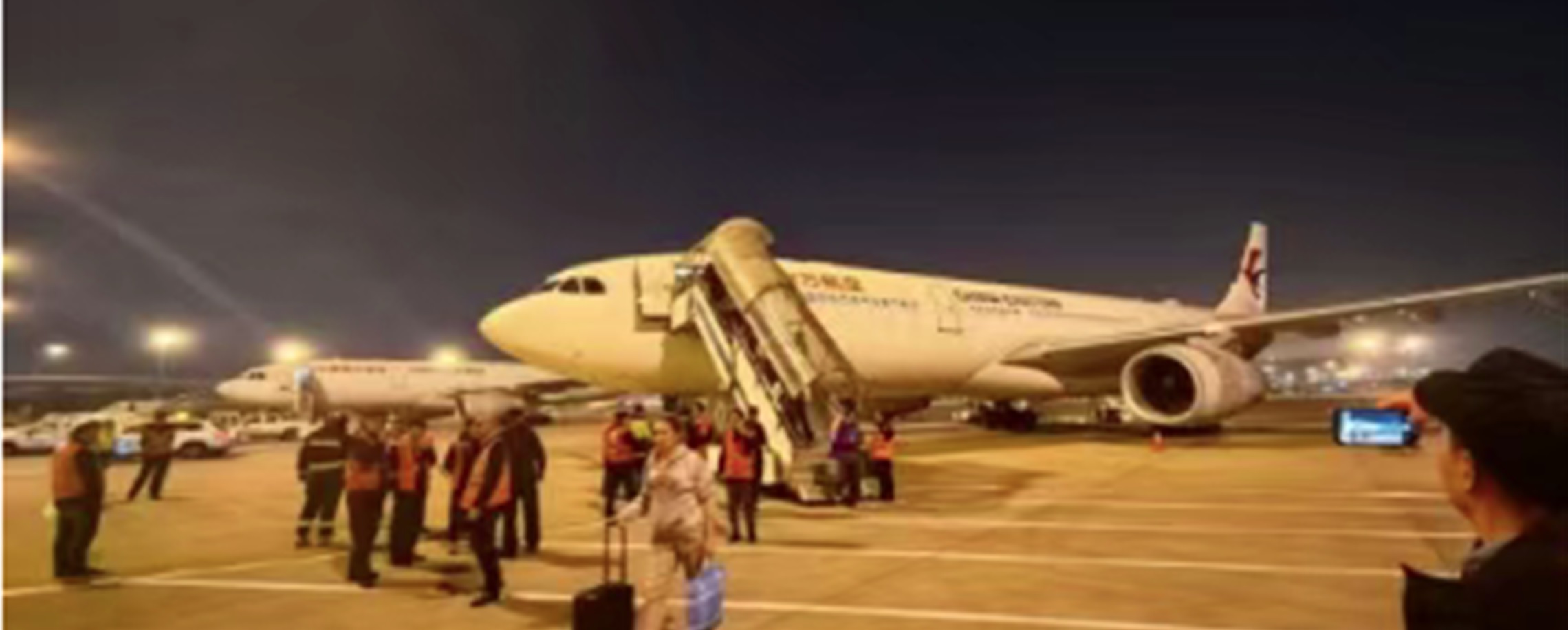 Phone Catches Fire After China Eastern Flight Lands in Shanghai