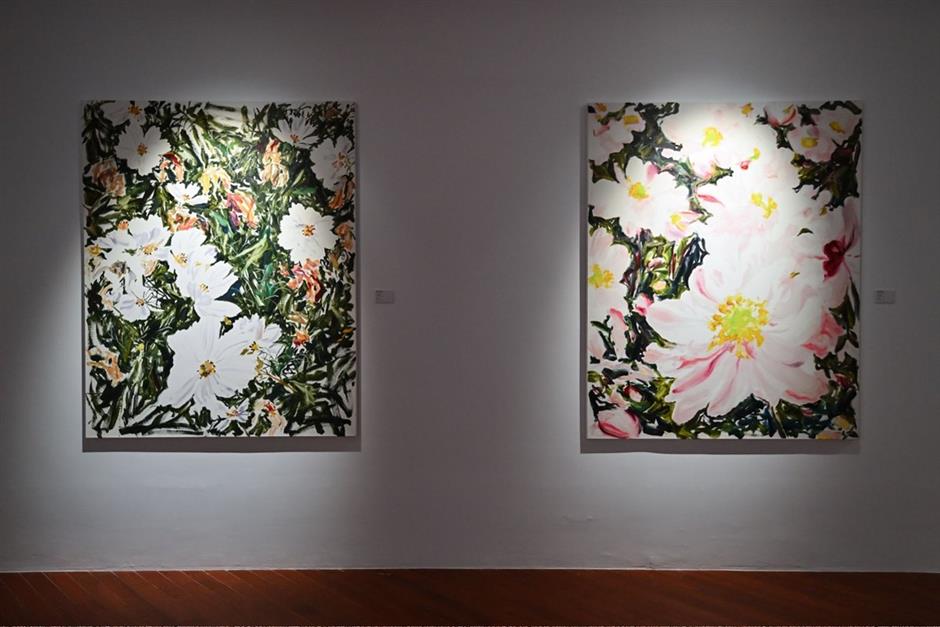 Interpreting 'Parrotgration,' a Parisian urban legend