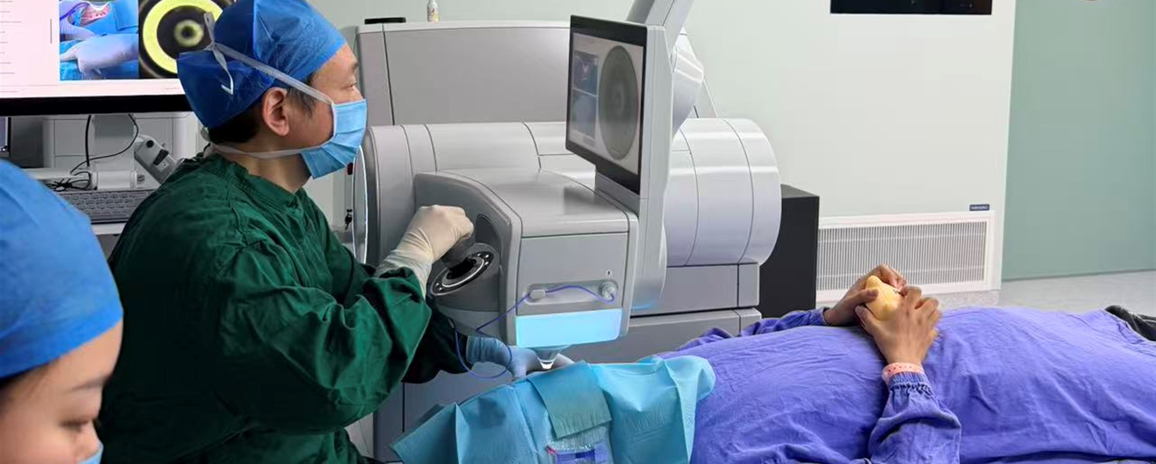 [China Tech] Eye Patient Diagnosed With a Rare Genetic Disorder During Myopia Treatment