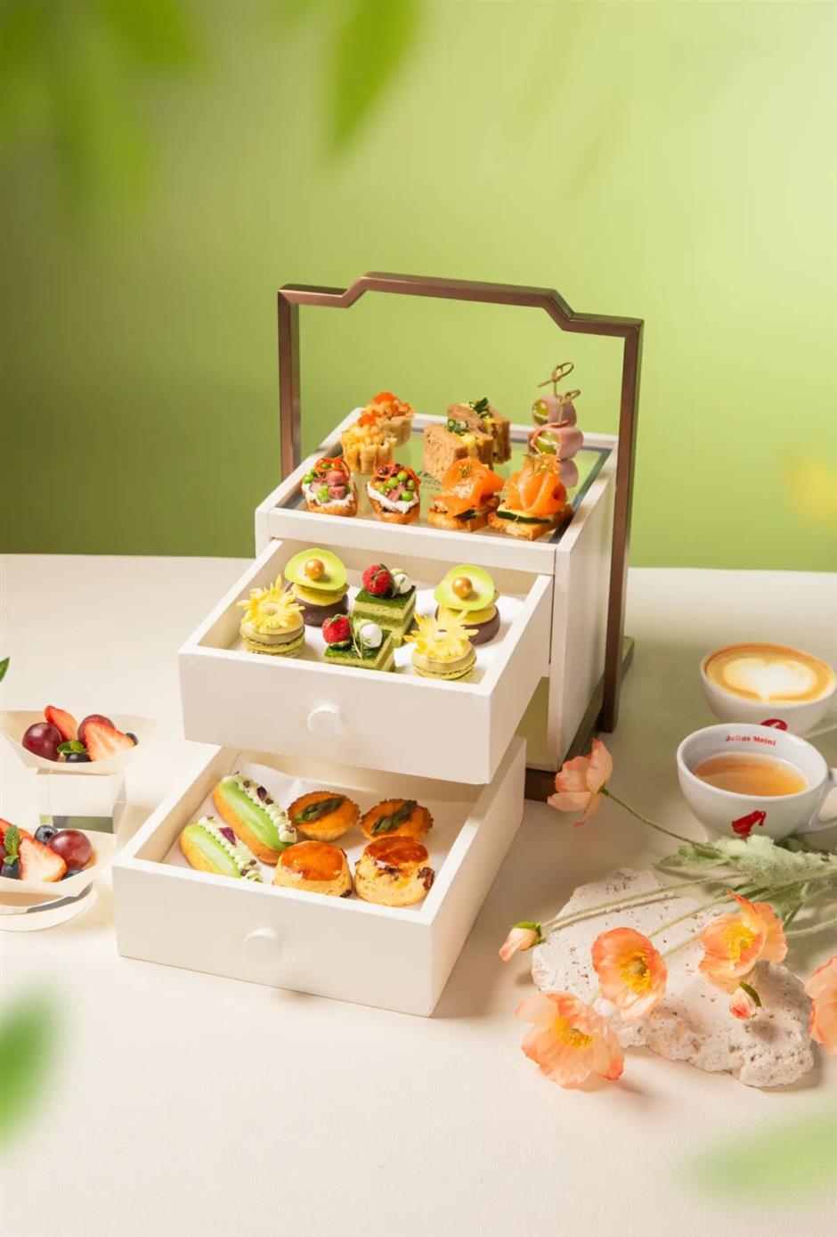 一波春日限定下午茶,哪款最戳你?