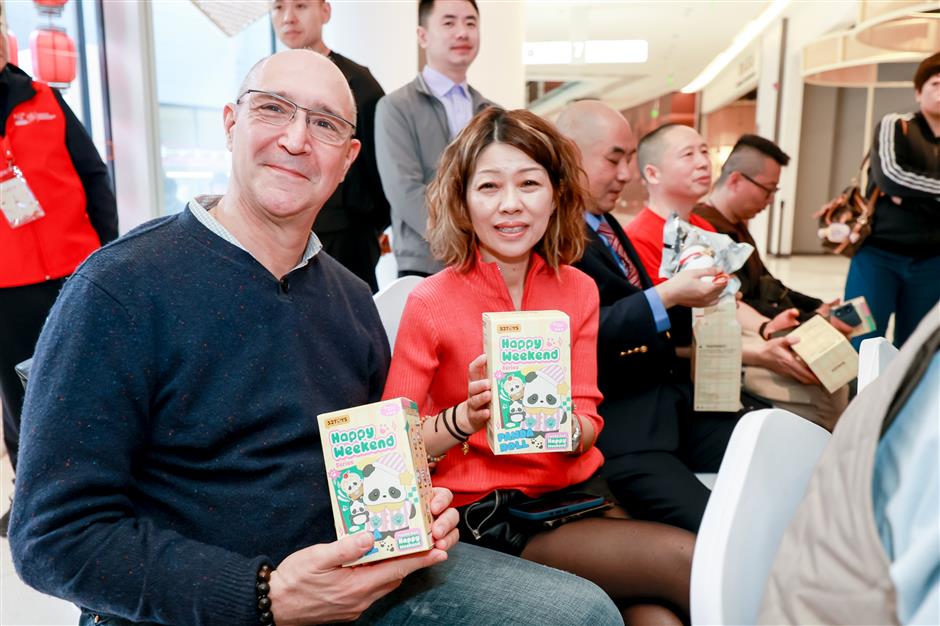 Shanghai Recognizes Leaders in Platelet Donation Efforts