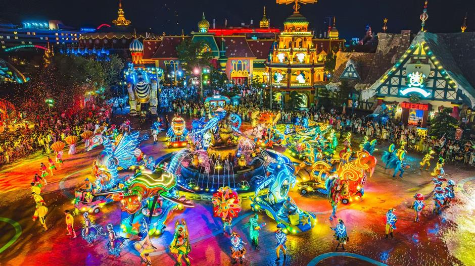 Haichang Ocean Park Offers Free Admission to Families with Autistic Children in April