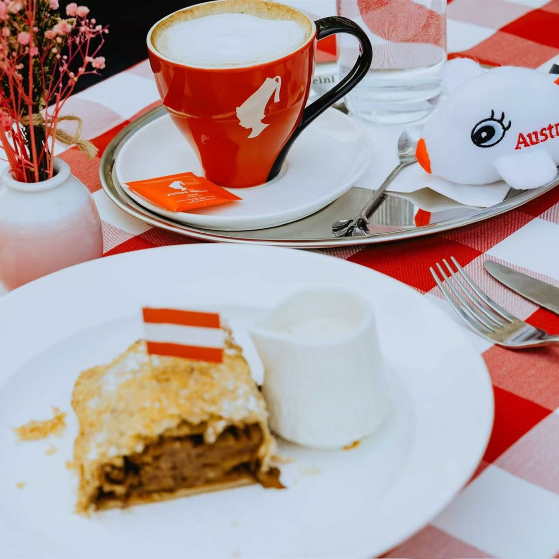 Austrian Airlines Marks A Decade Flying to Shanghai with Viennese Coffee