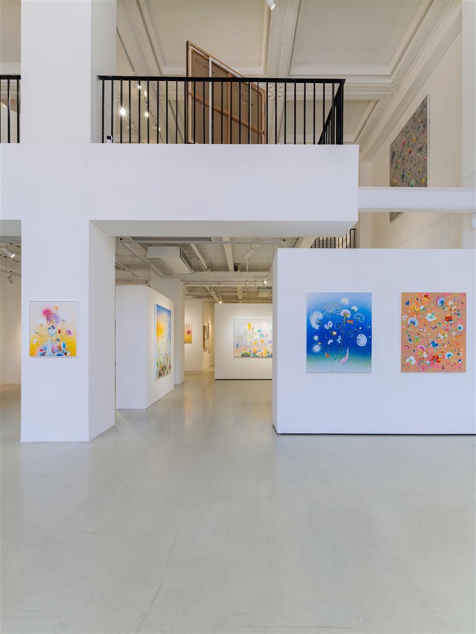 Swiss Artist Transforms Fleeting Moments Into Vibrant Displays