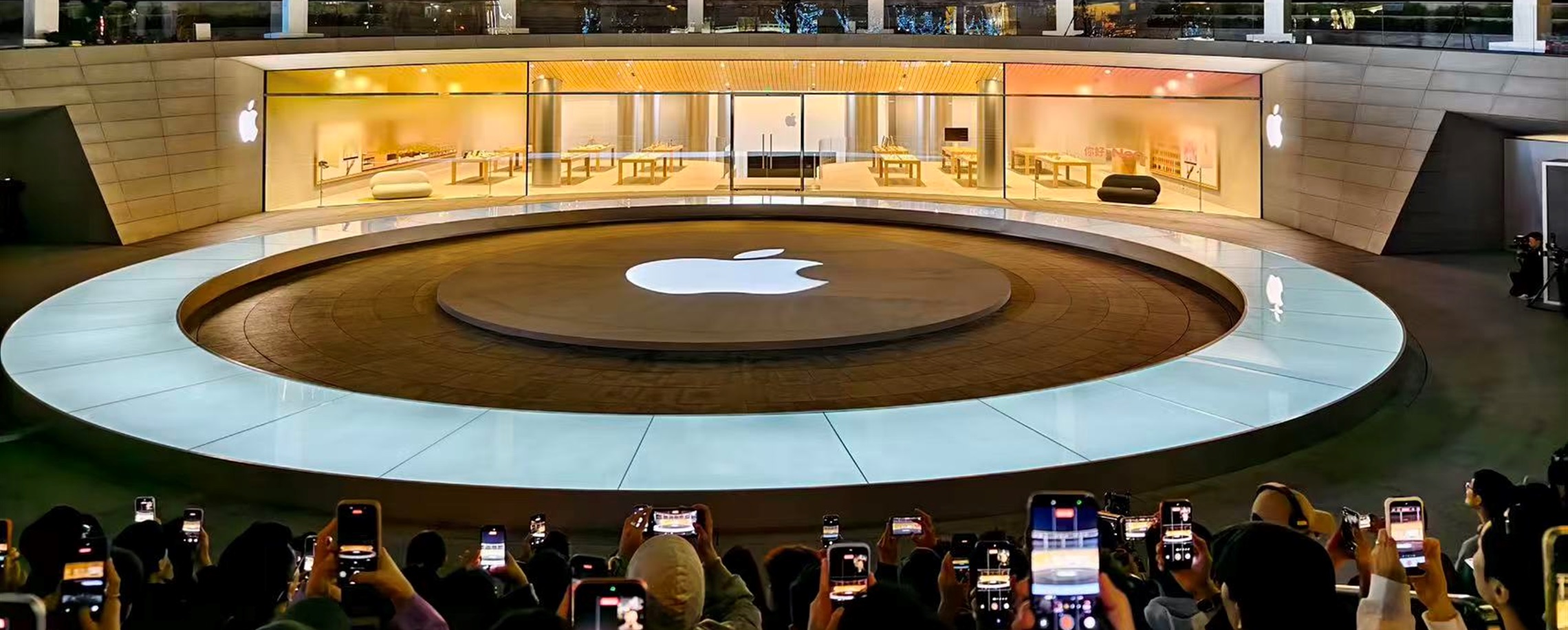 Tech Giants Redefine Retail in Shanghai: Immersive Flagships Drive New Consumption Trends