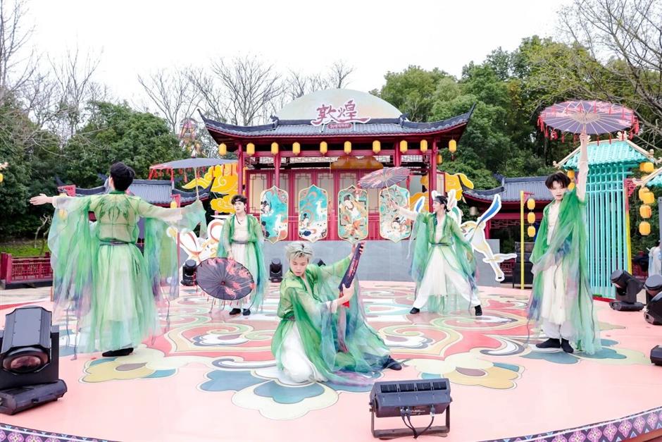 上海欢乐谷一站式溜娃攻略,超全!速码!