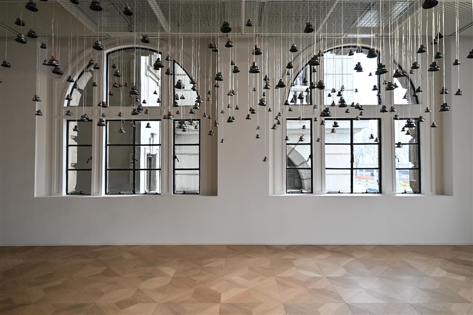 New Chapter for No. 1 on the Bund: Jiushi Art Museum Opens with 'Before the Earth Falls Down'