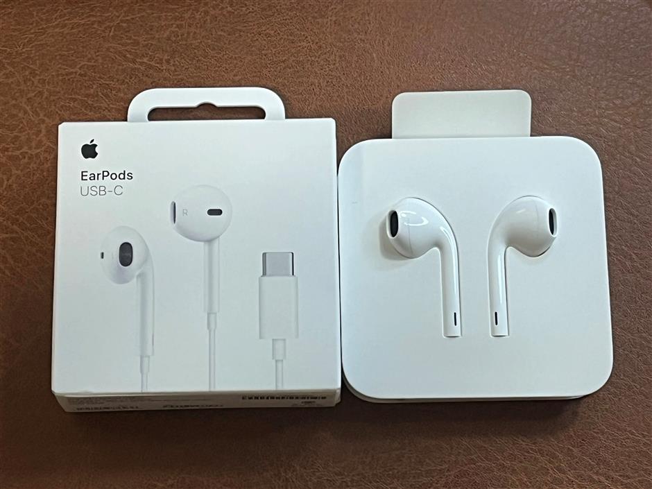 Wired Headphones Make a Surprise Comeback Amid Convenience and Cost Appeal