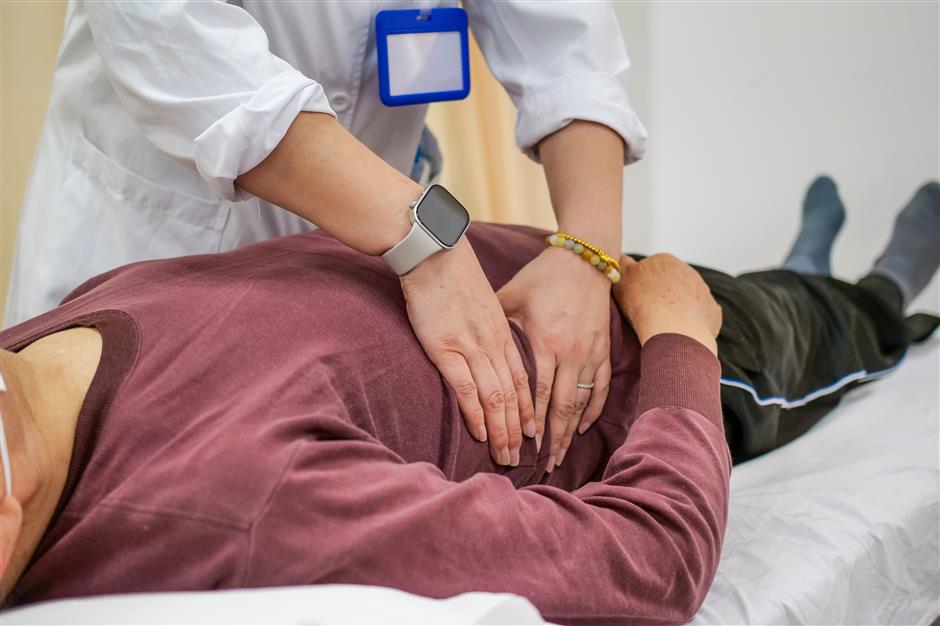 [SH Health Guide] Shanghai Longhua Hospital Emerges as A Global Hub for Integrated TCM Treatment