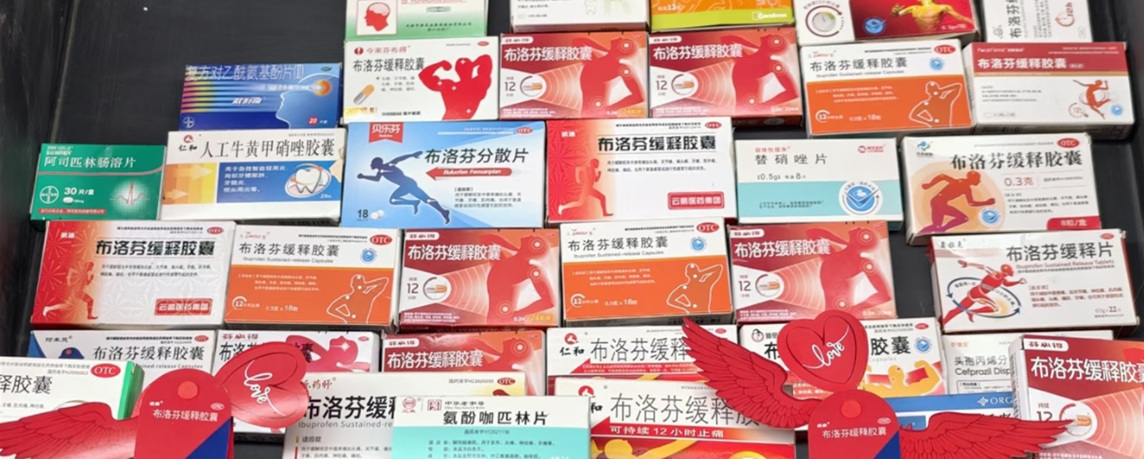 Pain Killers for Cao Cao, Hemorrhoid Cream for Zhang Juzheng: Gen Z's Playful Tomb Offerings Go Viral