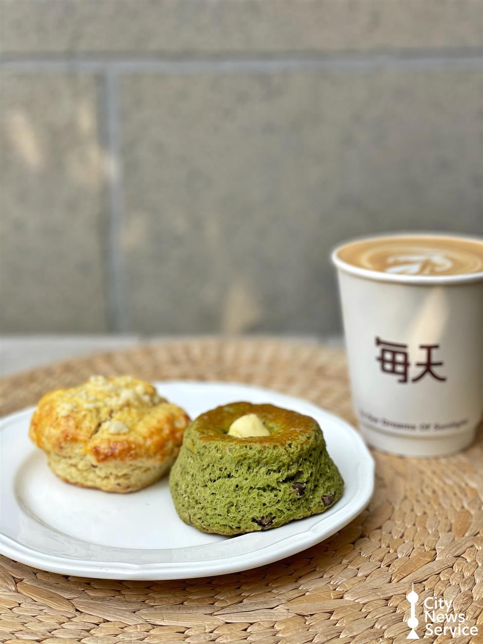 [Hai Lights] 15 of Shanghai's Most Popular Pastries To Eat Now