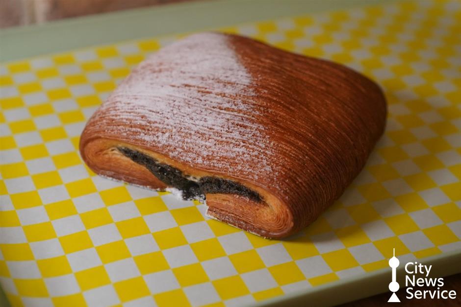 [Hai Lights] 15 of Shanghai's Most Popular Pastries To Eat Now