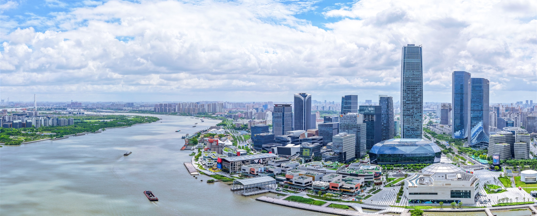 West Bund Ramps Up 800 Events In Bid For Global Spotlight