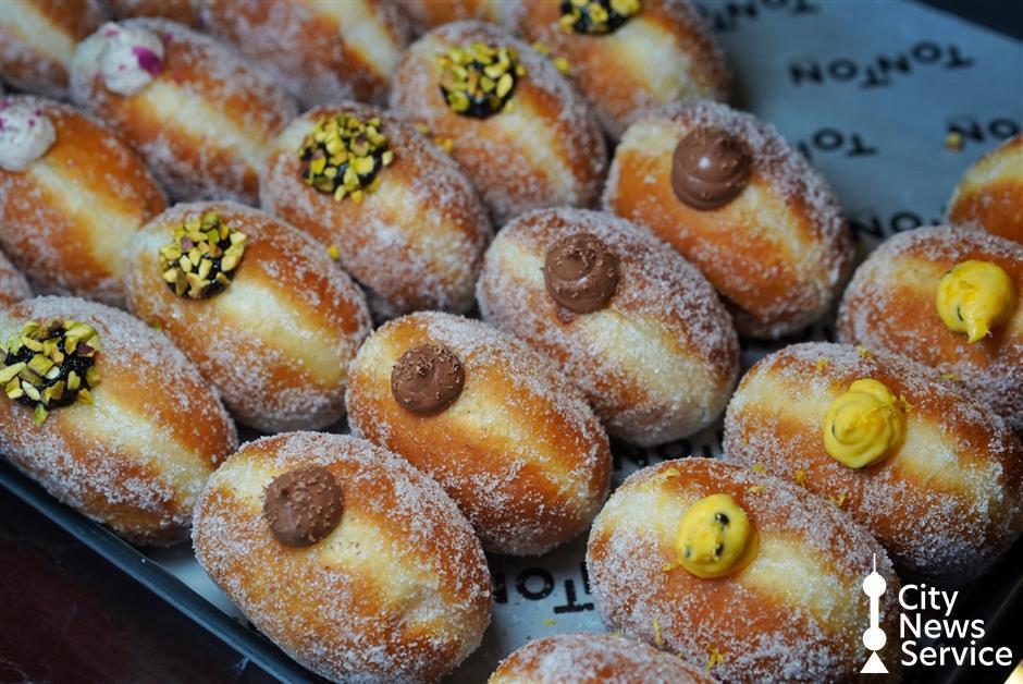 [Hai Lights] 15 of Shanghai's Most Popular Pastries To Eat Now