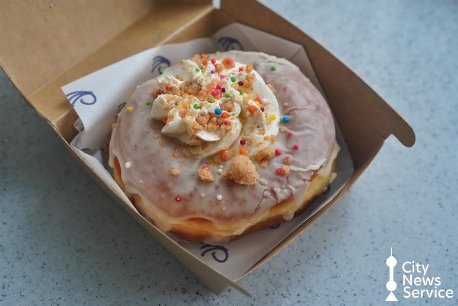 [Hai Lights] 15 of Shanghai's Most Popular Pastries To Eat Now