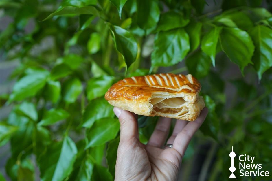 [Hai Lights] 15 of Shanghai's Most Popular Pastries To Eat Now