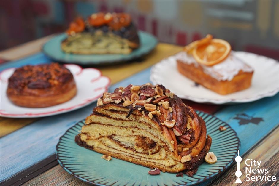 [Hai Lights] 15 of Shanghai's Most Popular Pastries To Eat Now