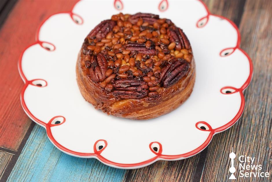 [Hai Lights] 15 of Shanghai's Most Popular Pastries To Eat Now