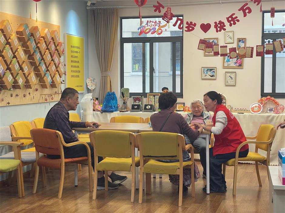 Shanghai Community Center Offers Active Life for Seniors