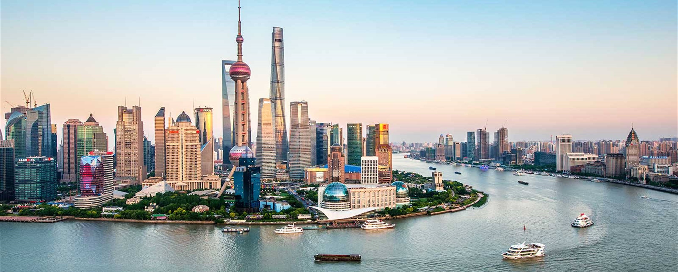 Shanghai Confident of Achieving 5% Growth Target for Year: Vice Mayor