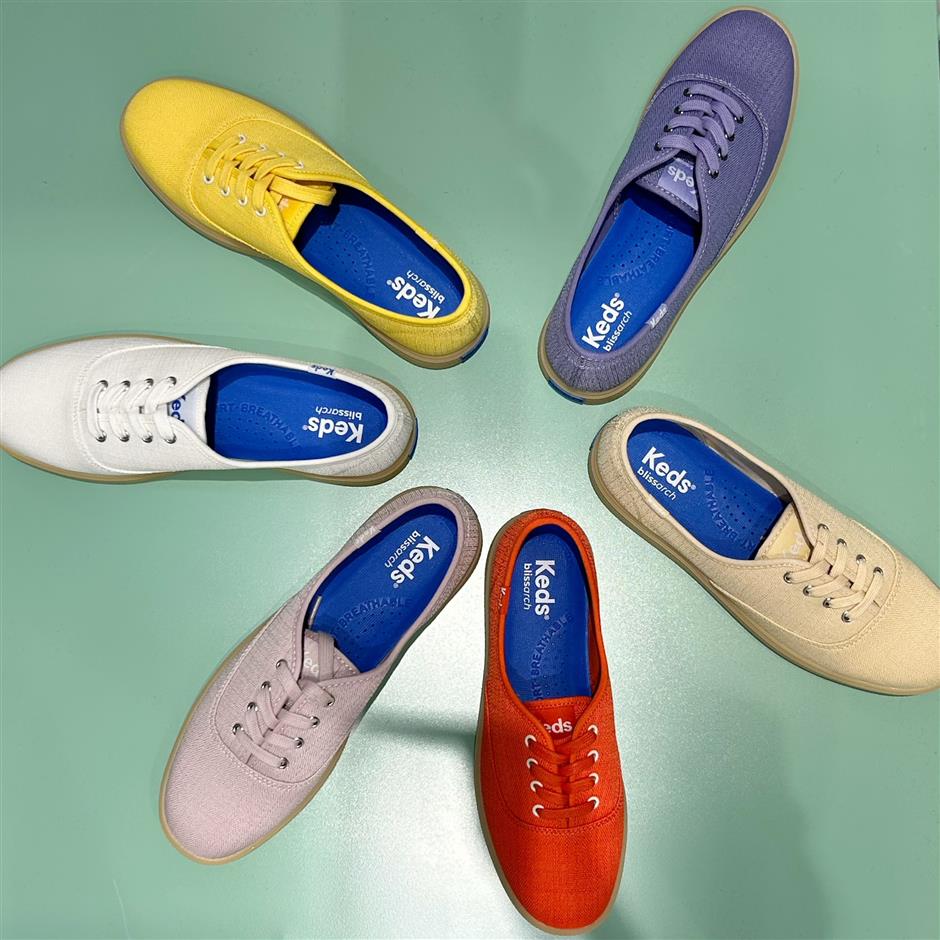 [First in SH] GiGO, Lay's, Keds & Vann Valrence Land in SH