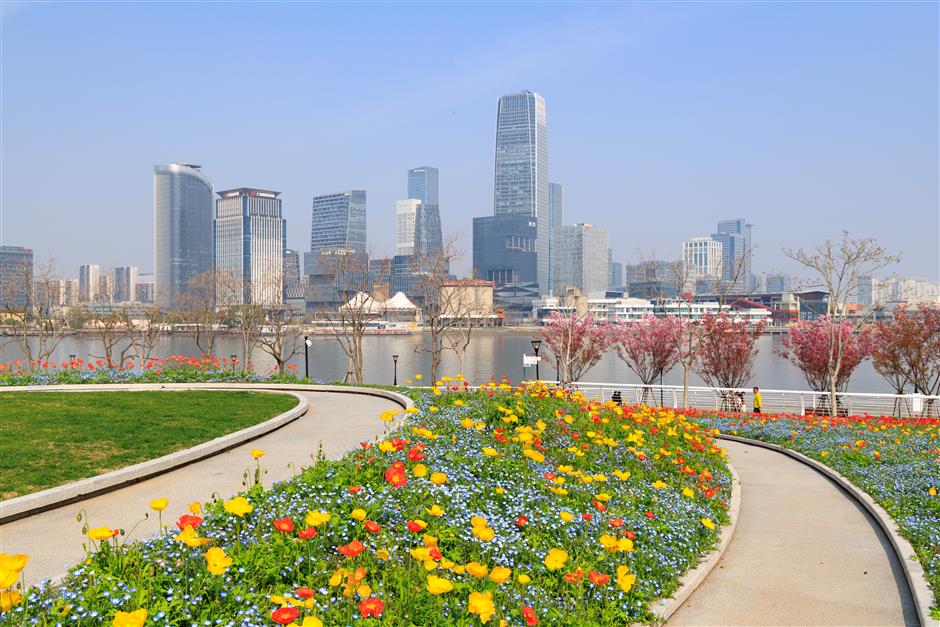 'Sea of Flowers': Shanghai Blooming for International Show