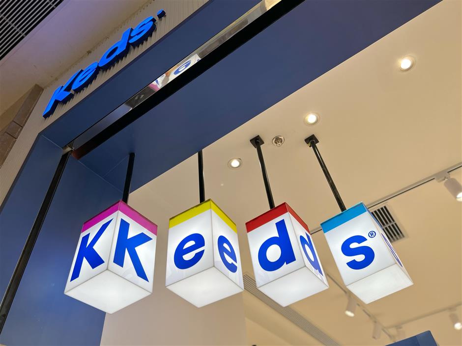 [First in SH] GiGO, Lay's, Keds & Vann Valrence Land in SH